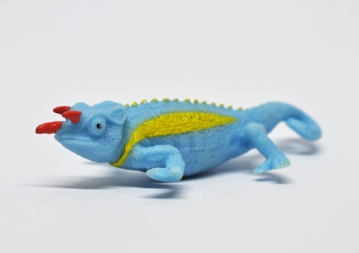 Хамелеон Джексона (меняет цвет на солнце)