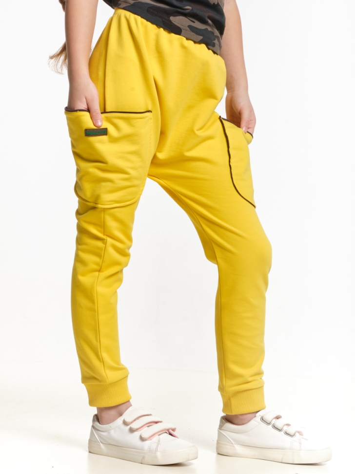 Джоггеры для девочек Mini Maxi, модель 7006, цвет горчичный - Брючки / джоггеры спортивные