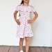 Платье для девочки вискоза БУШОН ST65, цвет белый/розовый цветы