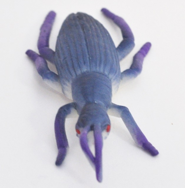 Черный таракан, (меняет цвет в тепле) - Жуки и стрекозы, Big Animal World