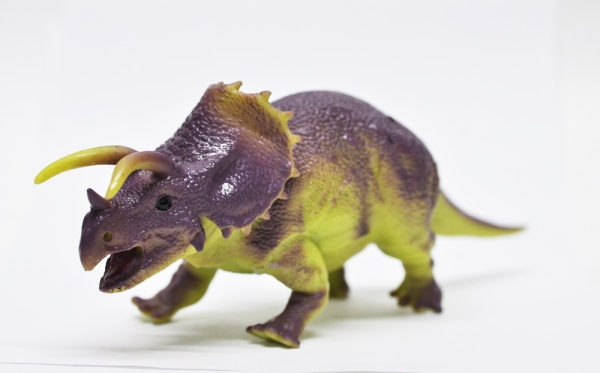 Трицератопс - Супер Динозавры и Ко Макси