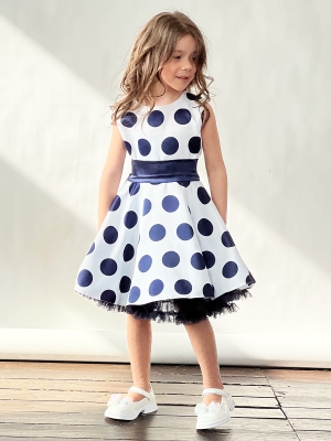 Платье для девочки нарядное БУШОН ST20, стиляги цвет белый, синий пояс, принт горох синий